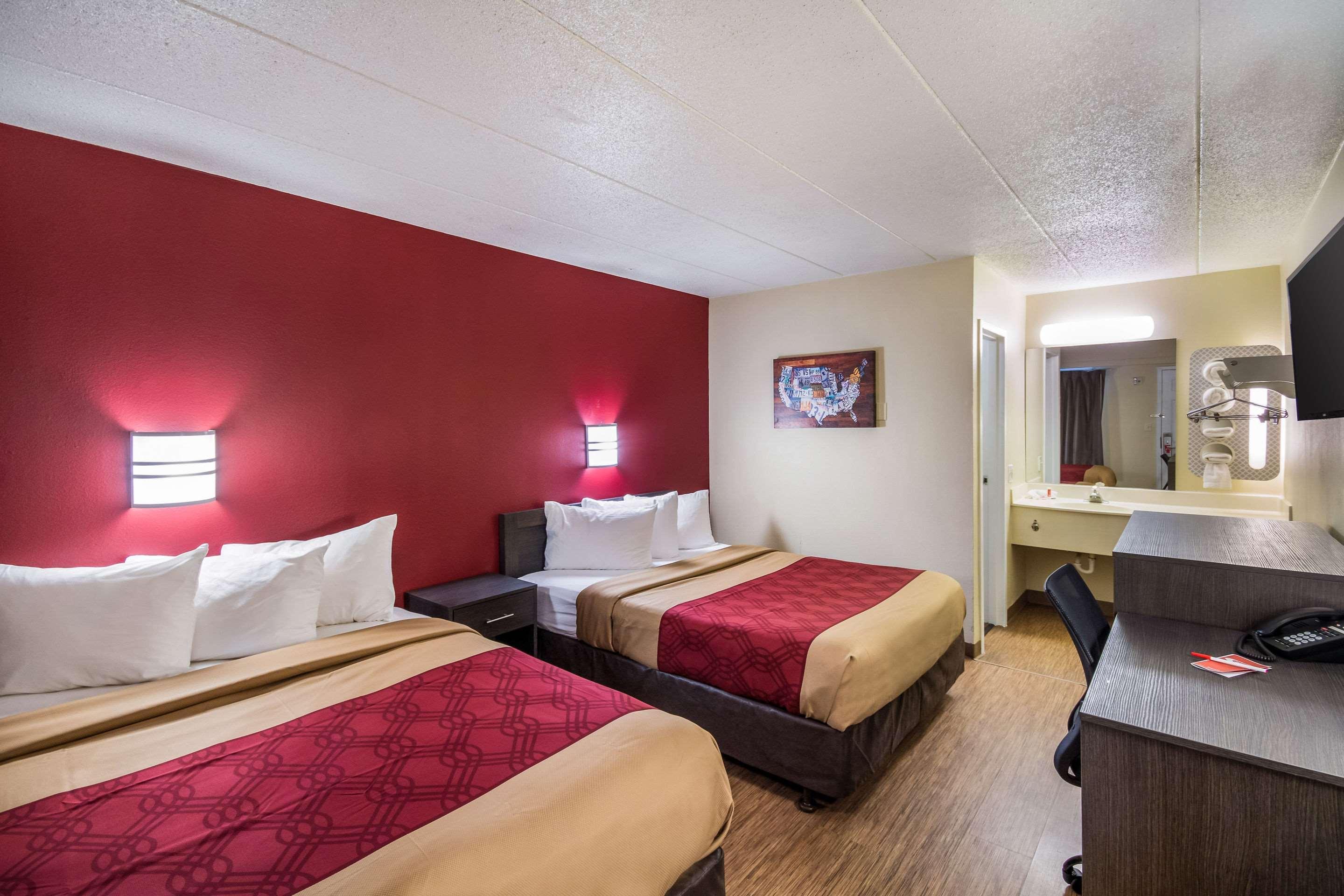 Days Inn By Wyndham Charleston Wv ภายนอก รูปภาพ