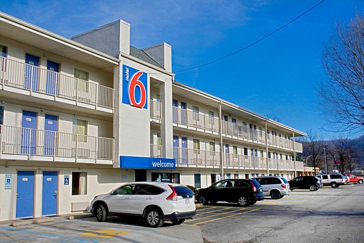 Days Inn By Wyndham Charleston Wv ภายนอก รูปภาพ